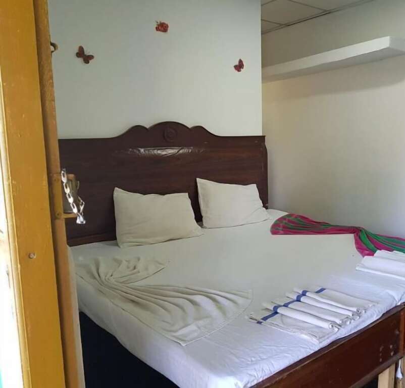 Нилавели: Nilaveli Beach Rooms