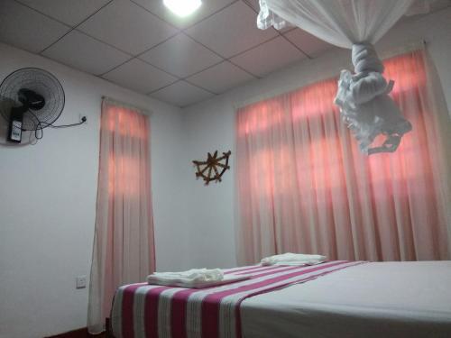 Удавалаве: Pearl White Villa