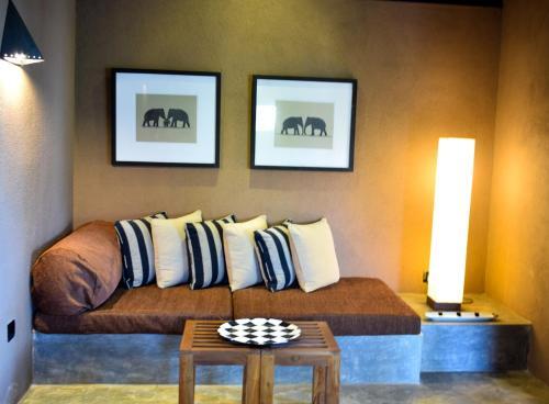 Хиккадува: Nisala Villas