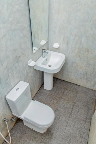 Камбуругамува: Hansagira Guest House