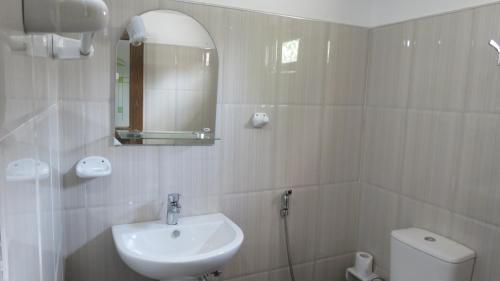 Таларамба: Surf reef guest house