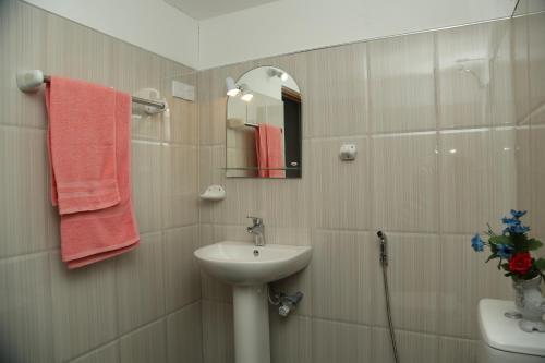 Таларамба: Surf reef guest house