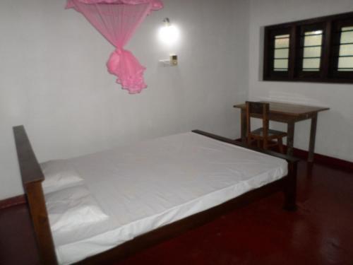 Тангалла: Ovinka home stay