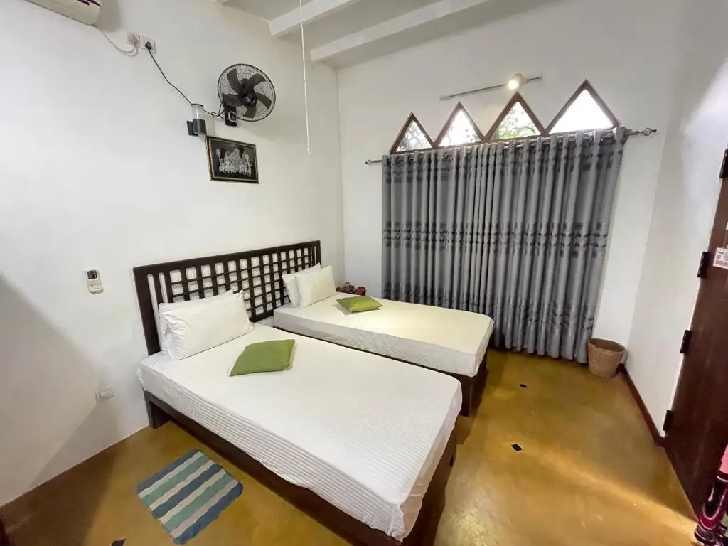 Дамбулла: Hotel Gala Addara