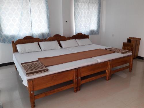 Нилавели: Galaxy Beach Hotel