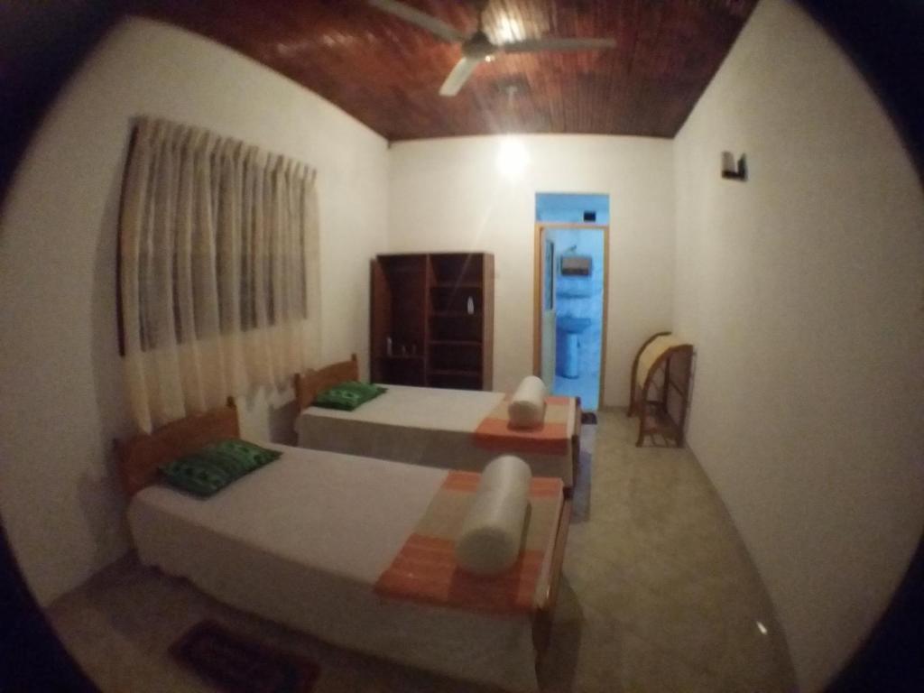 Хиккадува: Pathum Family Home