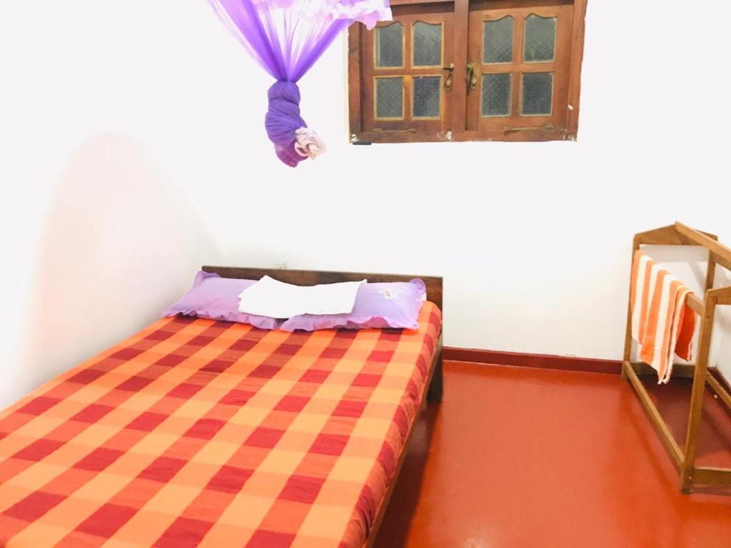 Хиккадува: Pathum Family Home
