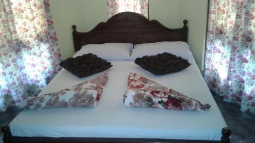 Хапутале: Sunflower Inn