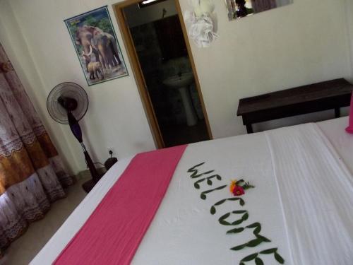 Сигирия: Sigiri Elephant View Guest
