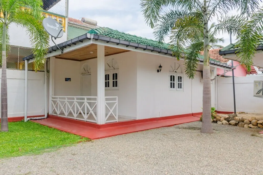 Негомбо: Sanri Villa Negombo by OYO Rooms