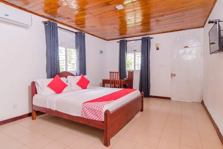 Негомбо: Sanri Villa Negombo by OYO Rooms