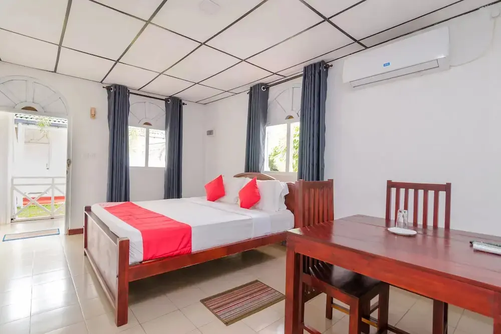 Негомбо: Sanri Villa Negombo by OYO Rooms