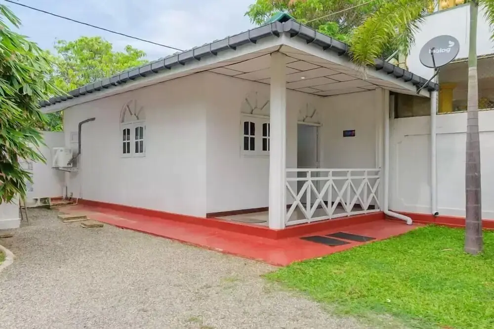 Негомбо: Sanri Villa Negombo by OYO Rooms