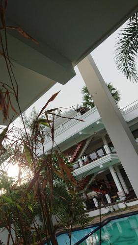 Тринкомали: J7 Villaj Resort