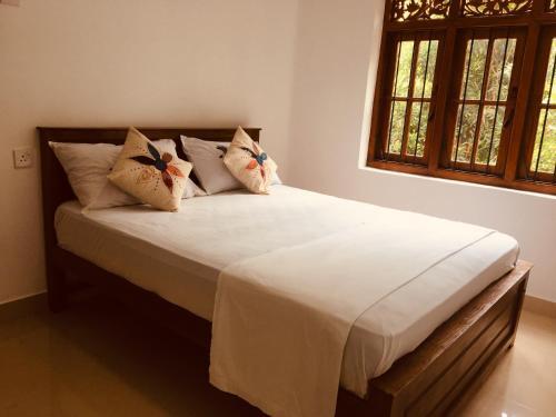 Канди: B52 Guest House