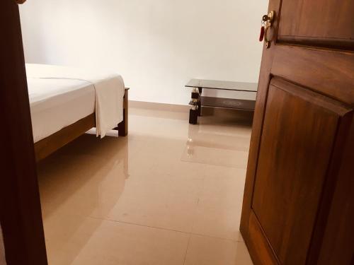 Канди: B52 Guest House