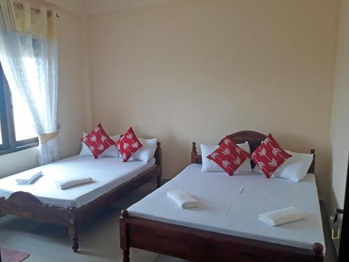 Канди: Sunflower Holiday Inn