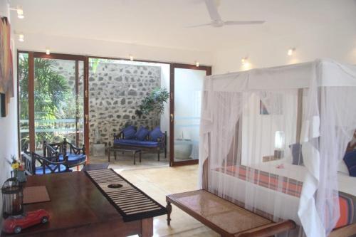 Матара: Ratnakara, a luxury 5 bed fully staffed Villa