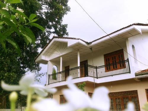 Тангалла: House 239