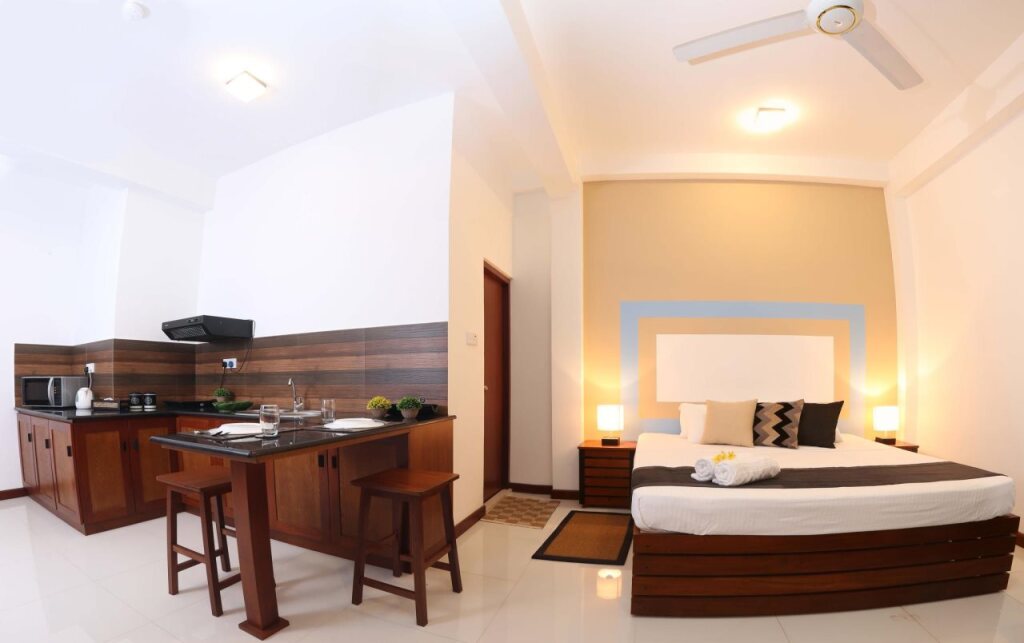 Гора Lavinia: Iddamal Apartment