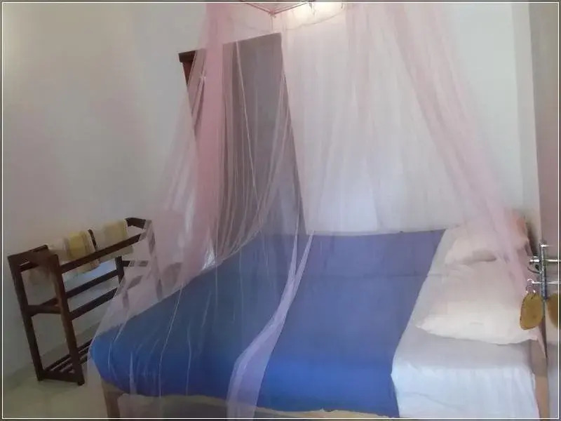 Элла: Felicity Inn