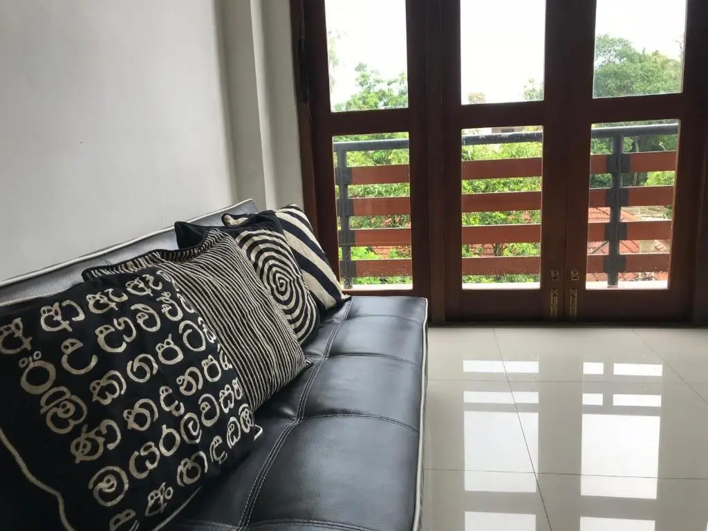 Гора Lavinia: Iddamal Apartments