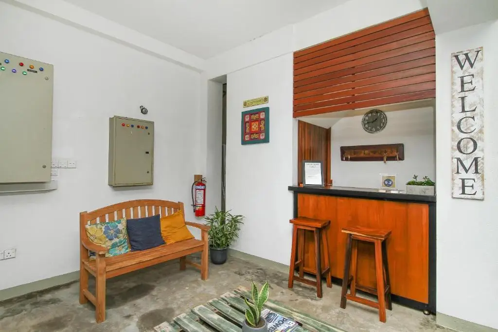 Гора Lavinia: Iddamal Apartments