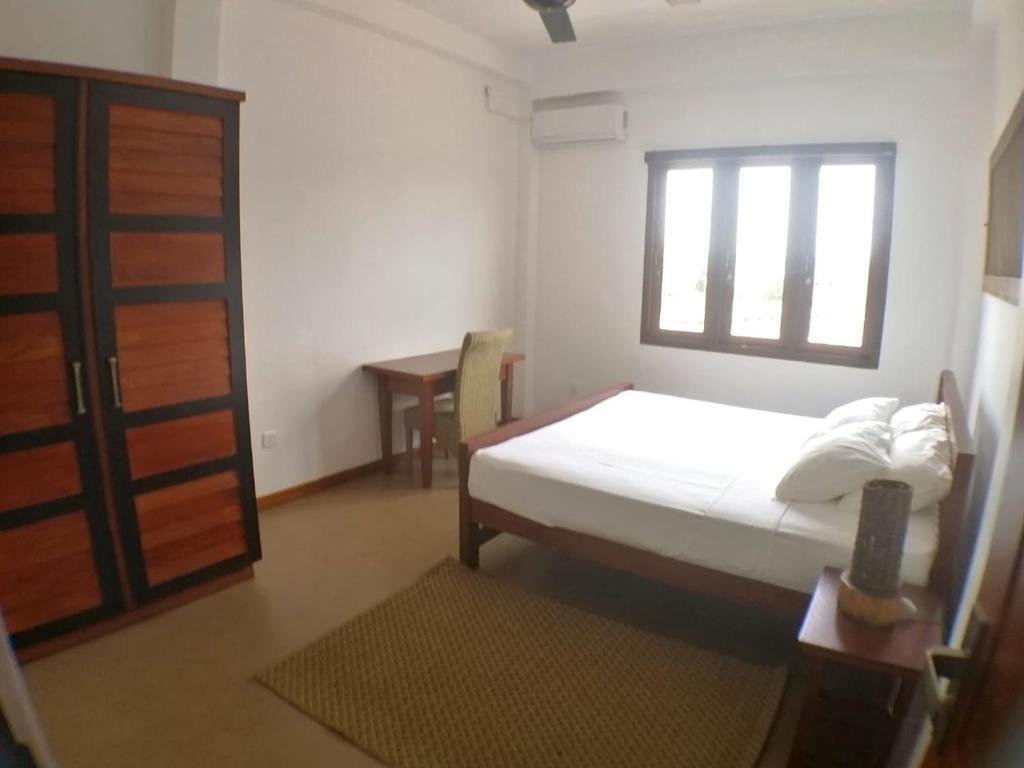 Гора Lavinia: Iddamal Apartments