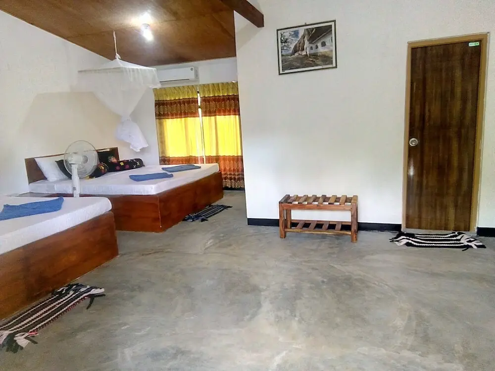 Сигирия: wish prabha lake view lodge