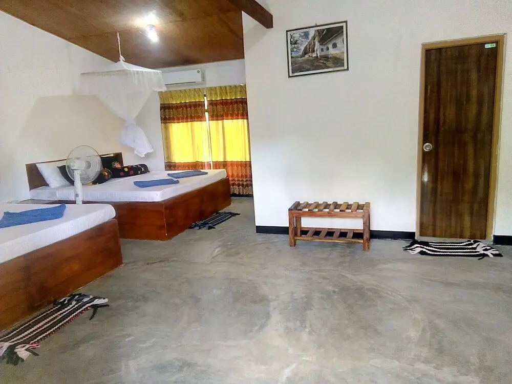 Сигирия: wish prabha lake view lodge
