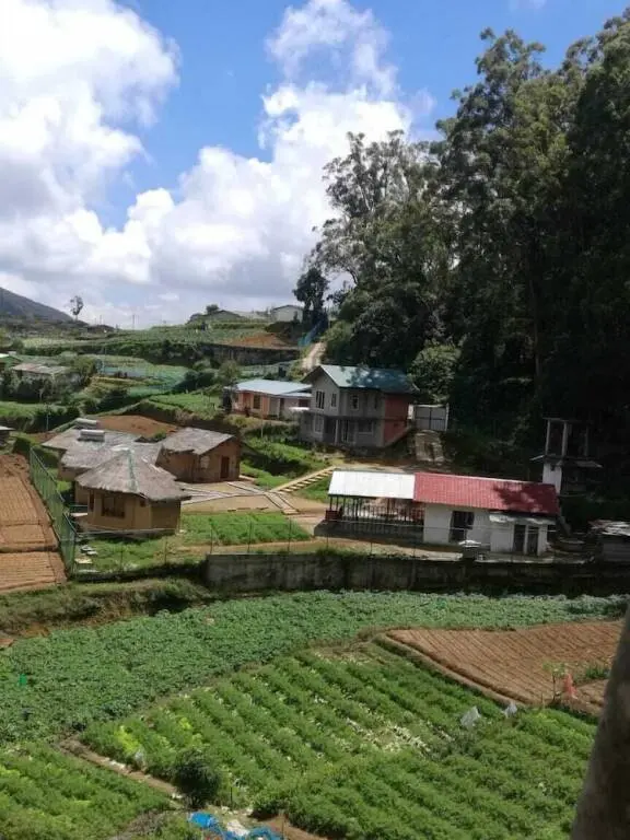 Нувара-Элия: Jayasinghe Cottages & Food Court