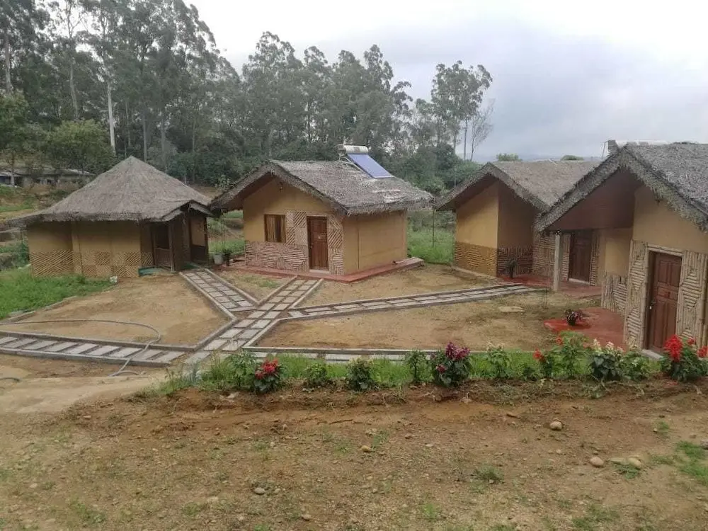 Нувара-Элия: Jayasinghe Cottages & Food Court