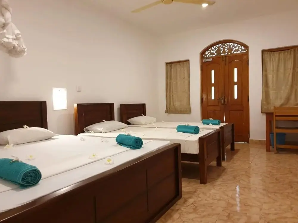 Аругам-Бэй: Rupa's Hotel Arugambay