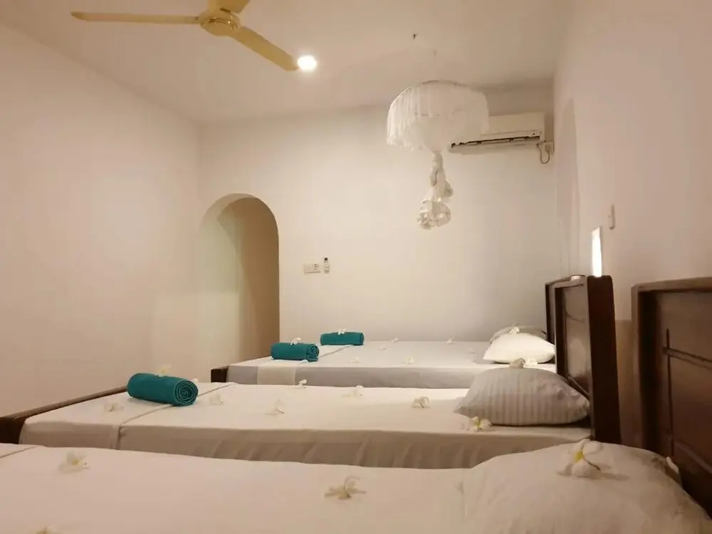 Аругам-Бэй: Rupa's Hotel Arugambay