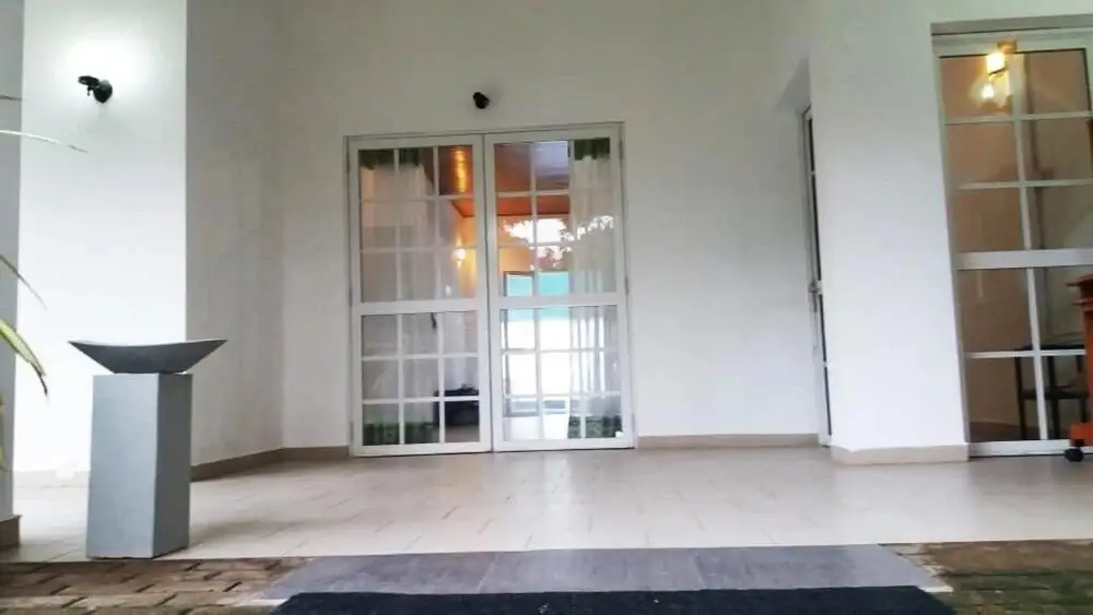 Негомбо: The triple bbb villa