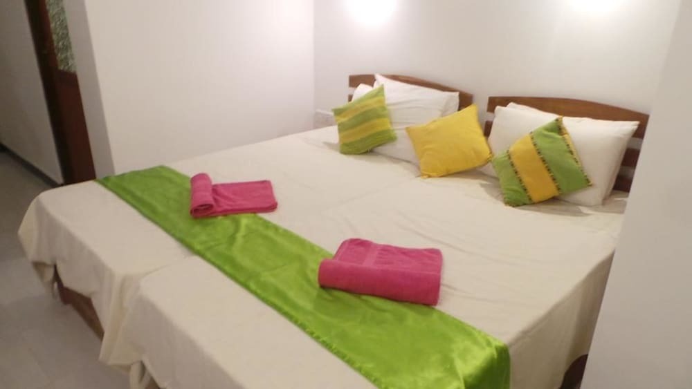 Негомбо: Wind Mill Villa Hotel
