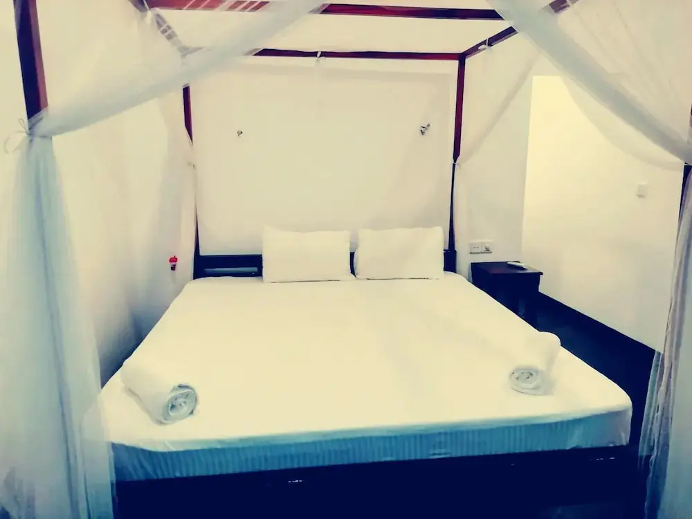 Аругам-Бэй: Sea shells Inn Arugambay