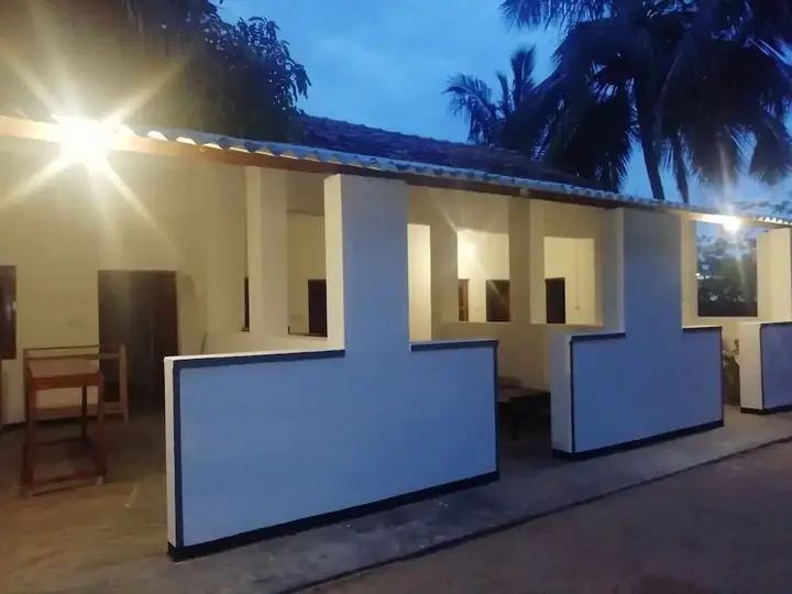 Аругам-Бэй: Sea shells Inn Arugambay