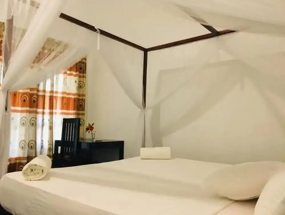 Аругам-Бэй: Sea shells Inn Arugambay