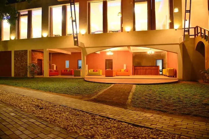 Гиритале: Agbo Hotel