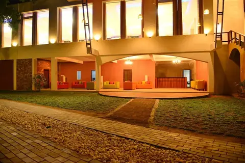 Agbo Hotel — фото 1