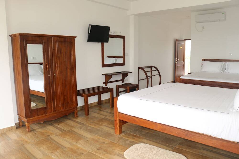 Хиккадува: Chaaya inn Hotel