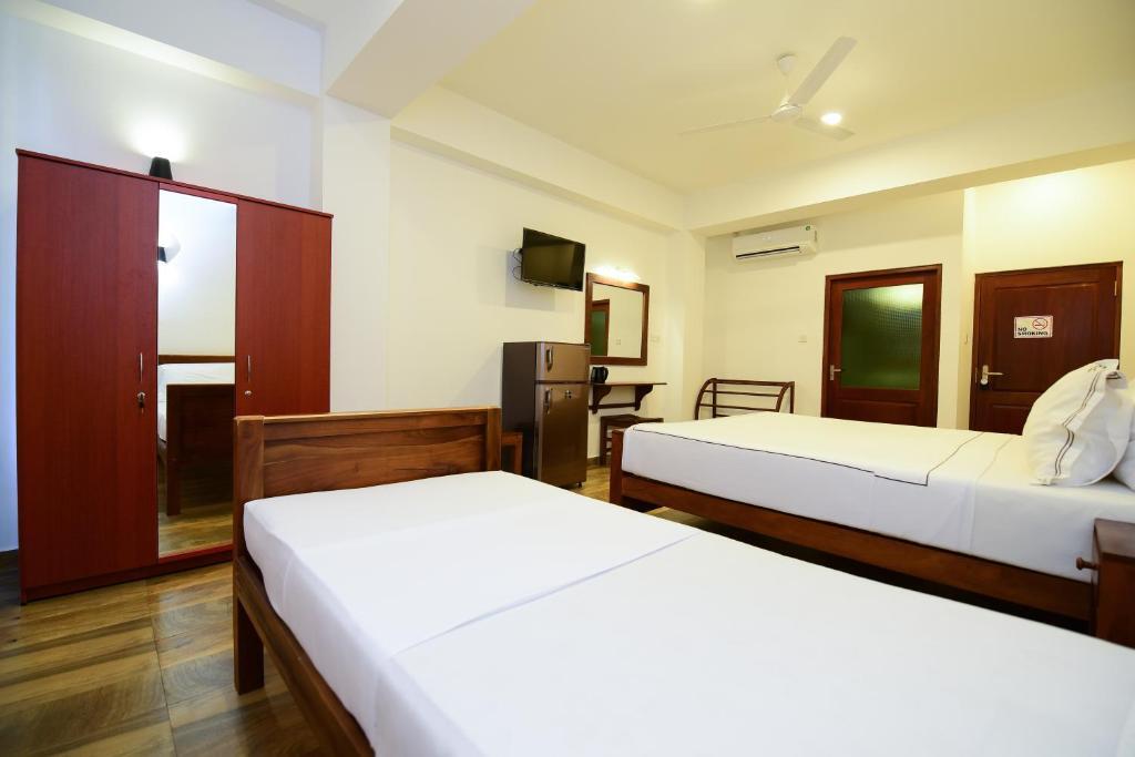 Хиккадува: Chaaya inn Hotel