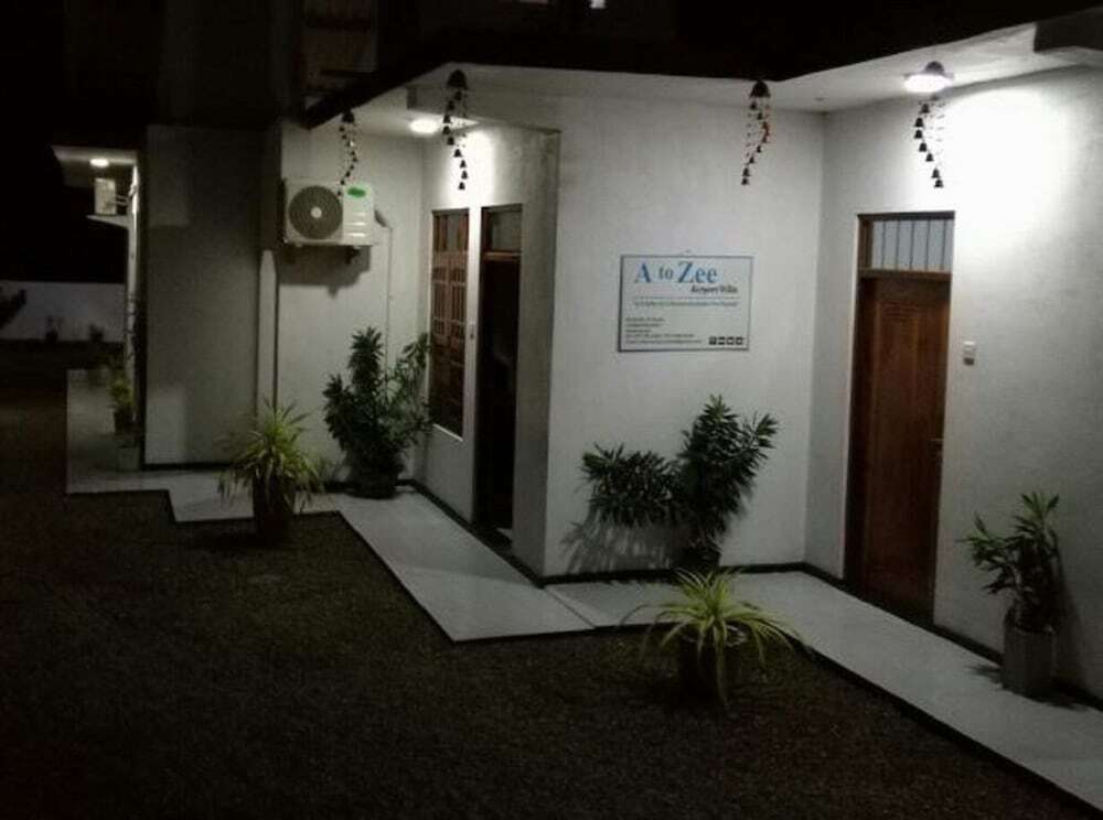 Катунаяке: Atozee Airport villa
