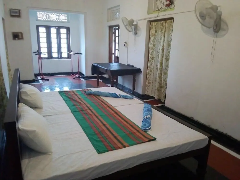 Тангалла: Saja Homestay