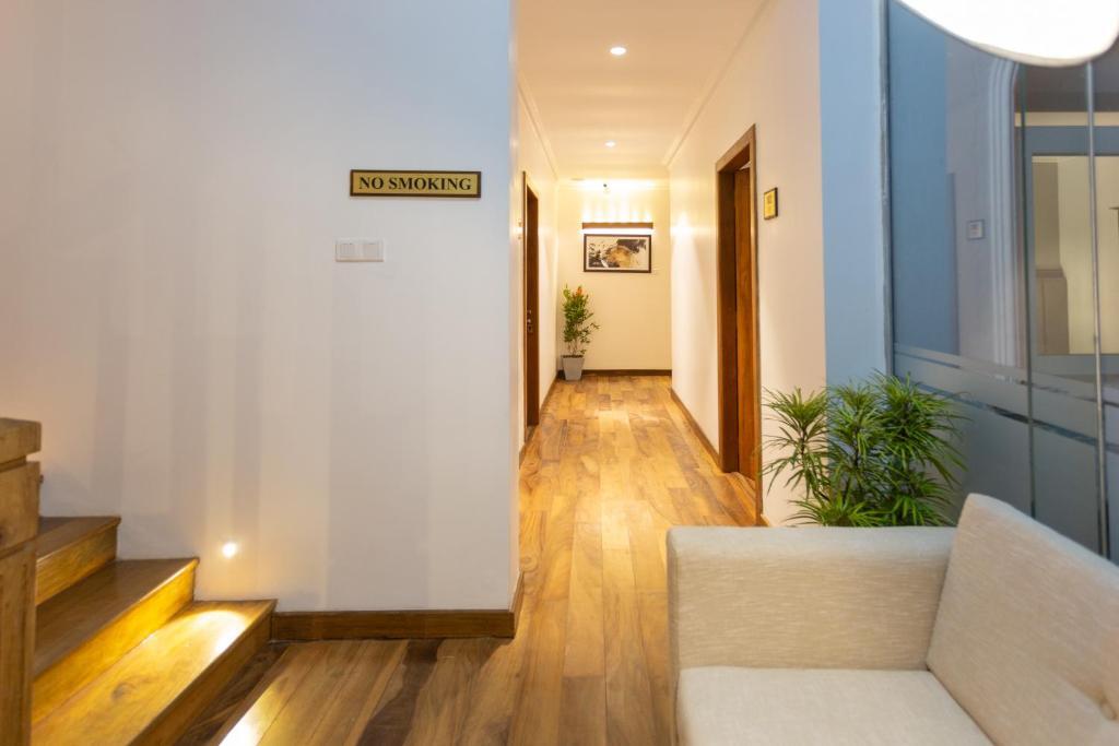 Нувара-Элия: Hotel Grand Turf
