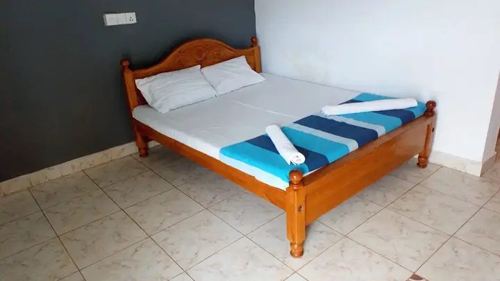 Тринкомали: Nilaveli Hotel Onethra