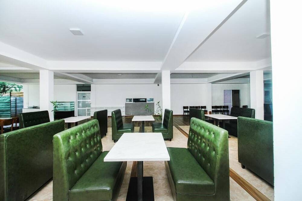 Негомбо: The Kings Bay Hotel