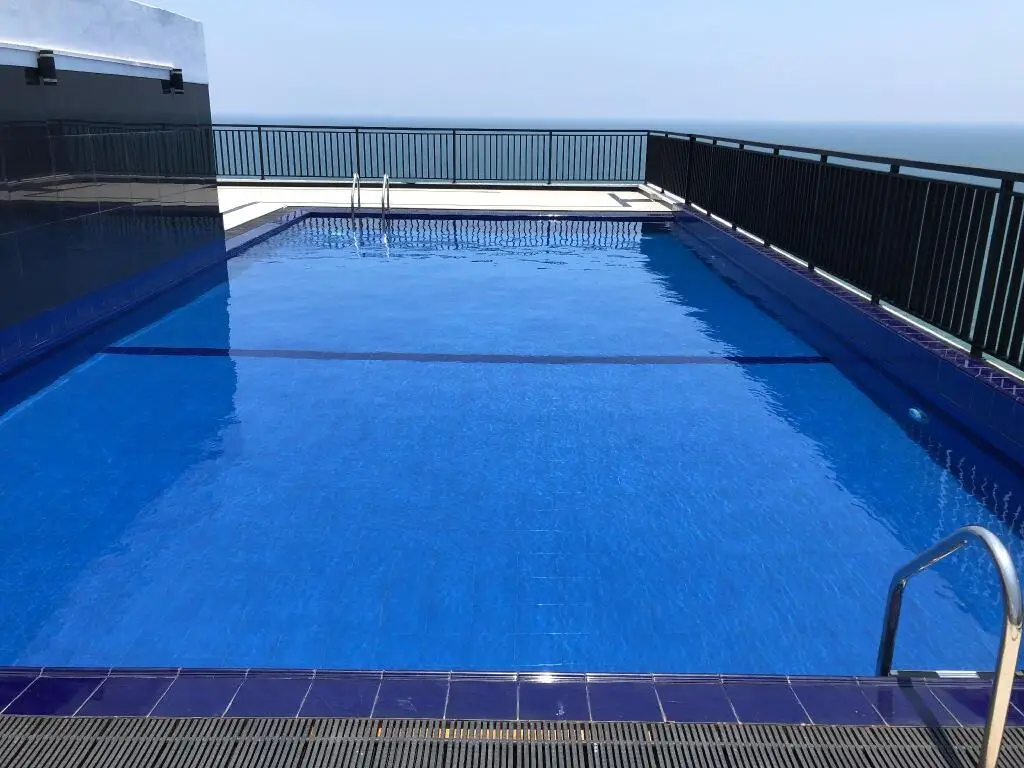 Гора Lavinia: Sea Breeze, New 3 Bedroom Beach Front Apartment