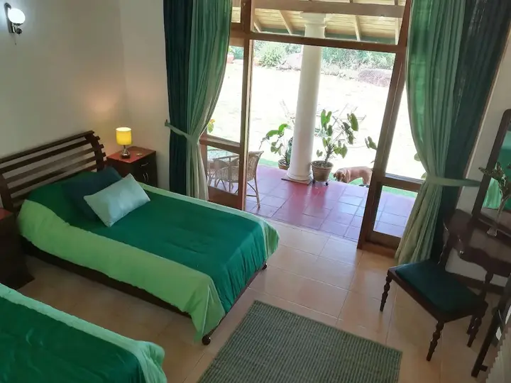 Канди: Jungle Tide Bungalow